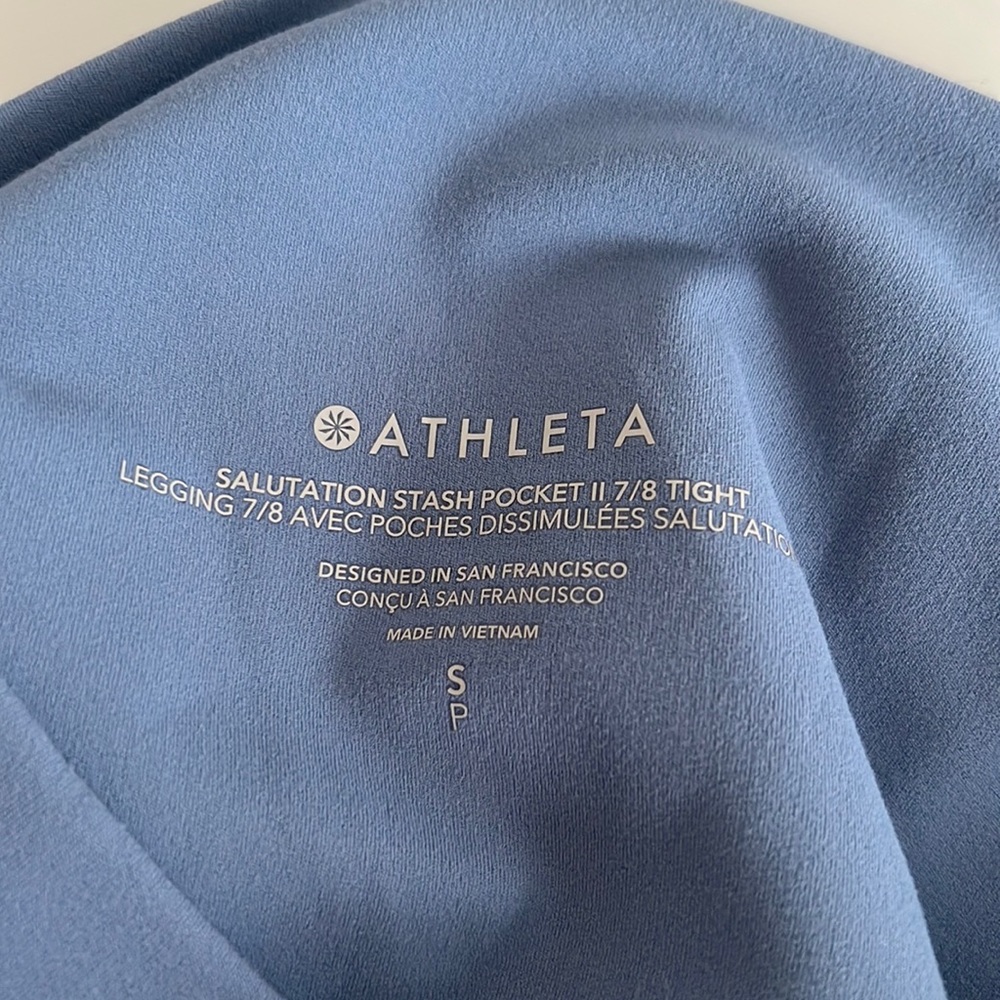 ATHLETA 3/4 salutation tight leggings